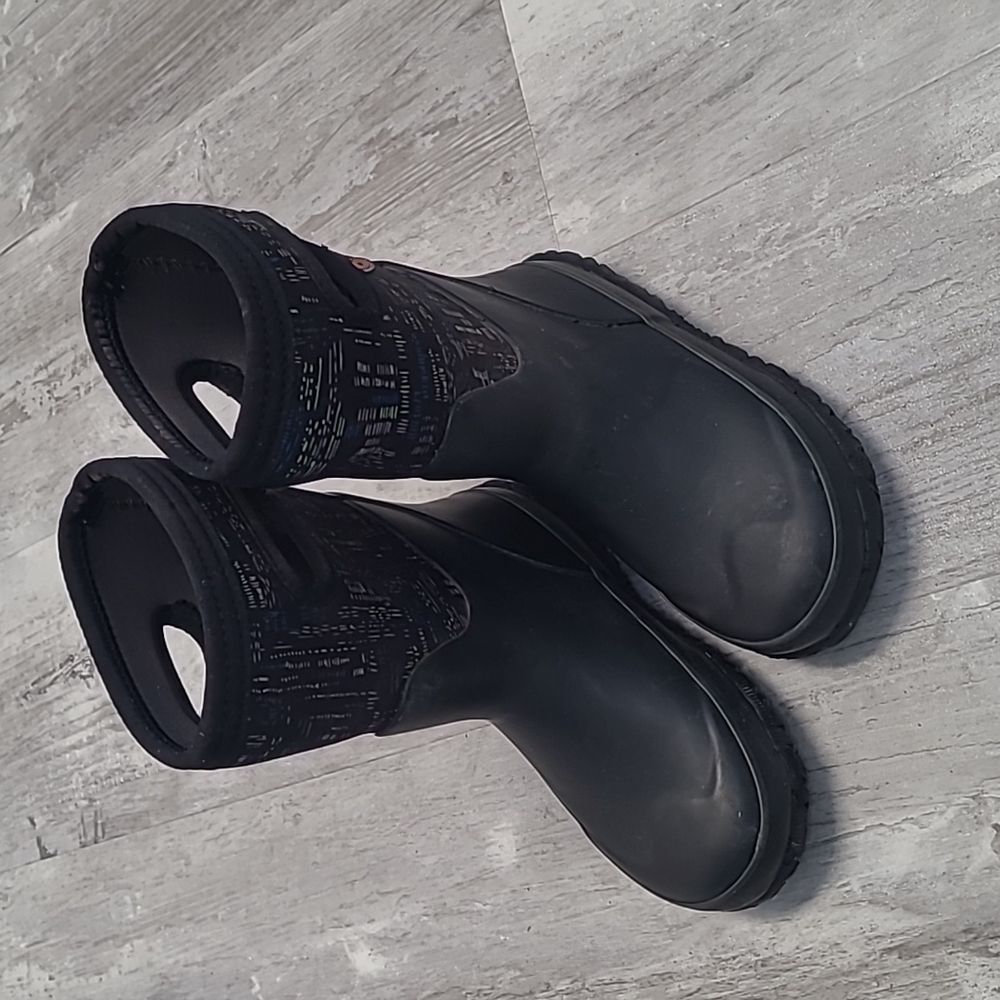 Kids Size 13 Bogs